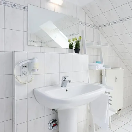Dampfer 1 Ankerwache Laboe